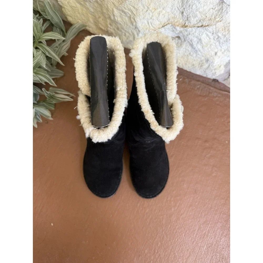 UGG Women's Kona Black Suede Toggle Winter Boot Size US 8